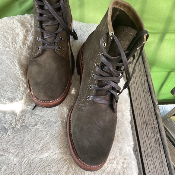 Men Chippewa boots like new in 11 US, moss green. - Picture 9 of 16